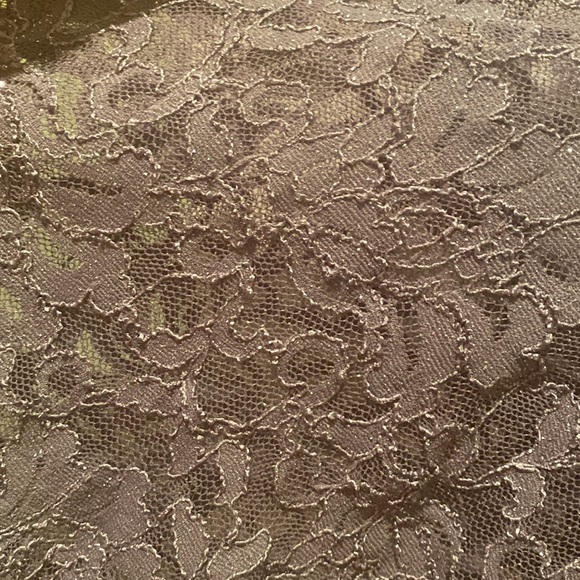 Jessica Howard formal wear, size 24 w, has a shimmer/sparkle in the fabric - Picture 2 of 6